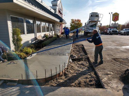 Restaurant Concrete Sidewalks