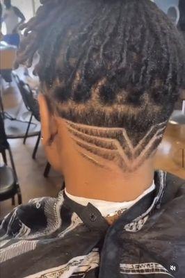 UNDERCUT DESIGN