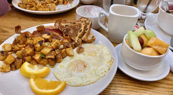 Inn-joyable breakfast with extra fruit