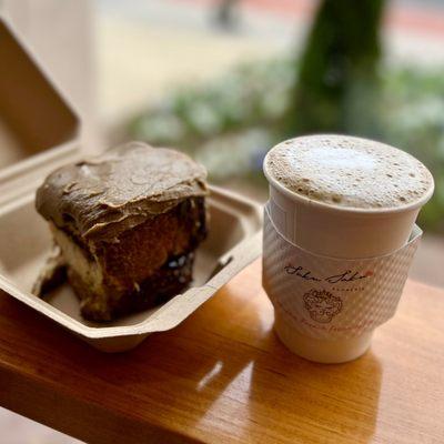 Hojicha sticky bun and hojicha latte