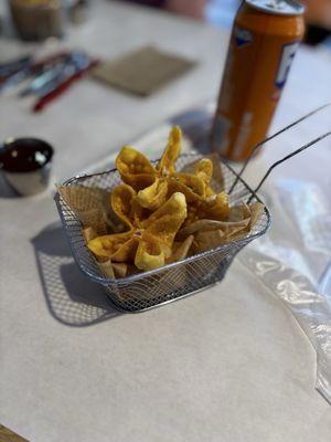 Crab rangoons