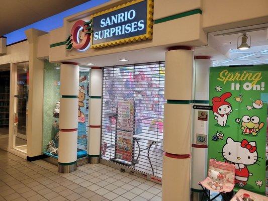 @Sanrio Surprises Kahala Mall last eve 7/13/2022. The Front entrance of Sanrio! I've been 2 this Cute Sanrio Store TONS of times in da past.