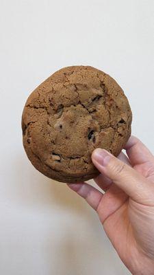 The new cookie at Costco was HUGE. It was a bit dry (a day later) but loaded with semi-sweet and bittersweet chocolate chunks.