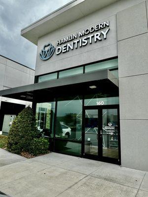 Exterior of Hamlin Modern Dentistry