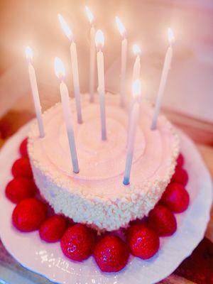 This Strawberry cake is so yummy Sir Hubbers wants it every weekend! He's getting so berry much younger now. OuiOui.