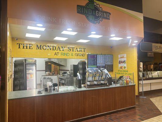 The Monday Start at Rind & Grind Mall