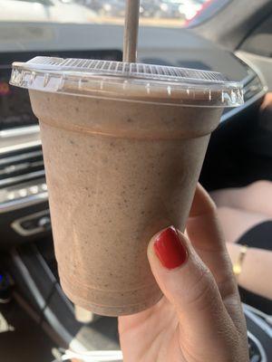 Brownie batter smoothie- really good!!