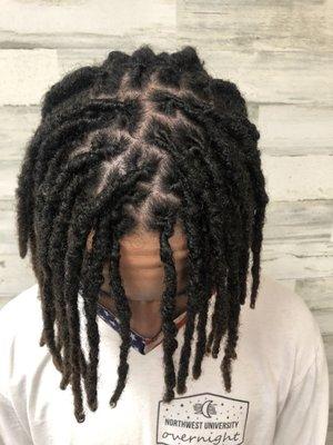 Dread lock re-twist and tighten