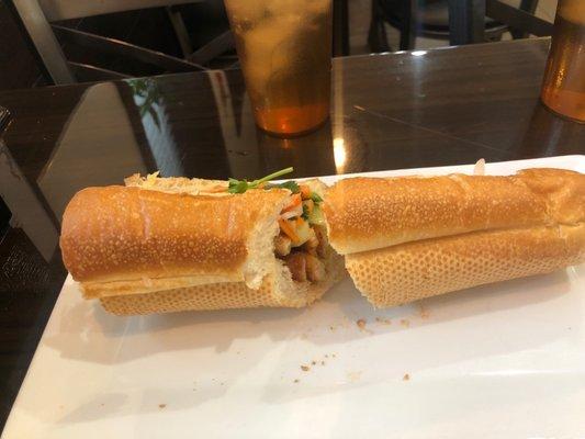 Grilled chicken bahn mi