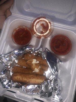 6 Piece Mozzarella Cheese Sticks