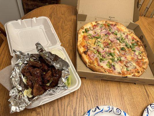 Wings & pizza