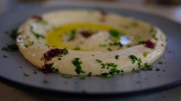 Hummus & Olive Oil