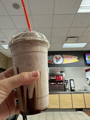 Oreo shake, my goodness, it's so bomb! Highly recommend