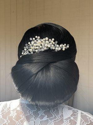 WEDDING UPDO