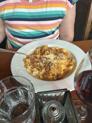 Bolognese and peekaboo of Nebbiolo