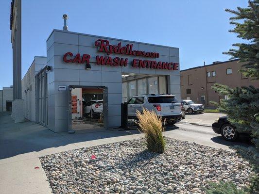 Car Wash Entrance