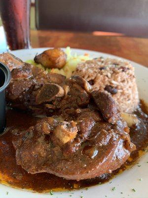 Brown stew chicken