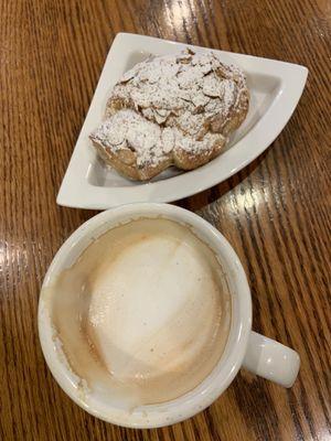 Almond croissant and decaf latte, nice big mugs.