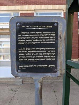 Oil Discovery in Gray County Historical Marker