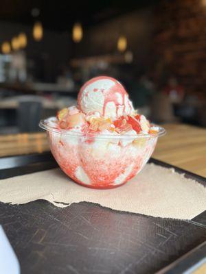 Strawberry Bingsu