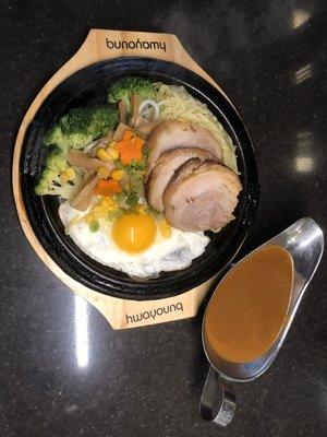 Chashu Teppan Curry Ramen