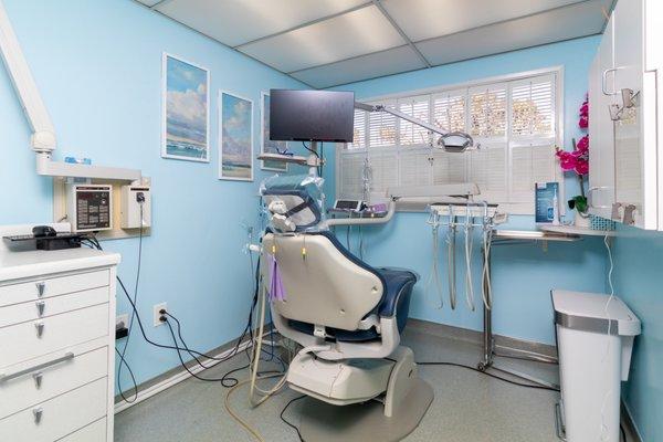 Dental operatories are sanitized and cleaned many times each day to the highest standards of care. Coronavirus ready if you need to see us!