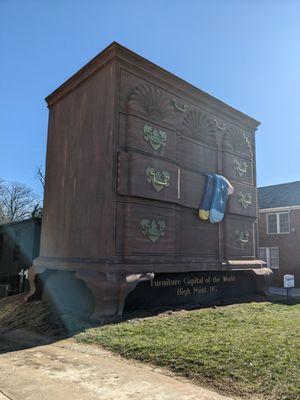 World's Largest Chest of Drawers, High Point