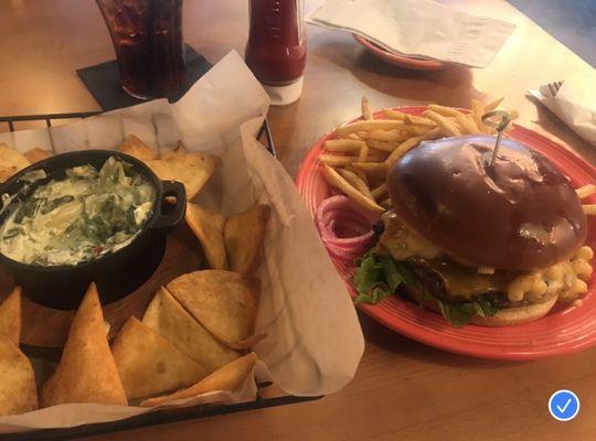 Black Mountain Burger / Spinny Dip