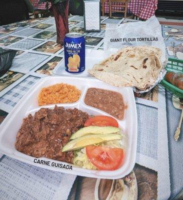 Carne guisada plate