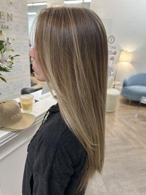 Golden Salon & Dry Bar