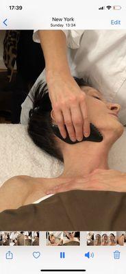 Gua sha massage