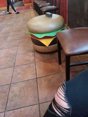 Cheeseburger stool