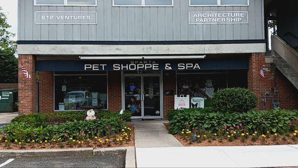 Sparta Pet Shoppe & Spa, Upper Lake Plaza, Sparta, NJ