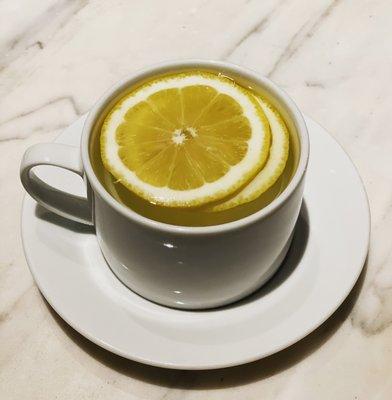 Hot water w lemon