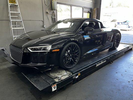 European Auto Clinic in Federal Way, WA is a  repair shop that service Audi R8.