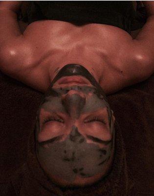 Charcoal Mask to treat acne, blackheads & inflammation in Eminence Organic Facial