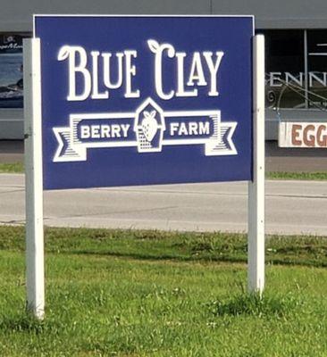 welcome to Blue Clay Berry Farm