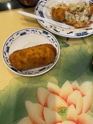 2. Egg Roll (1 pc)