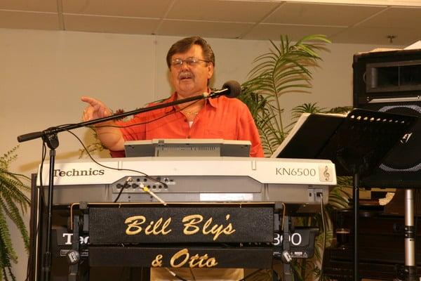 Bill Bly & Otto - Santa Rosa, CA - A popular musical duo at the hall.