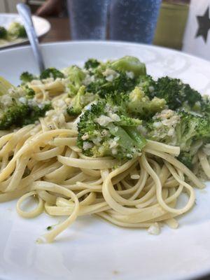 Broccoli, garlic, olive oil over linguini