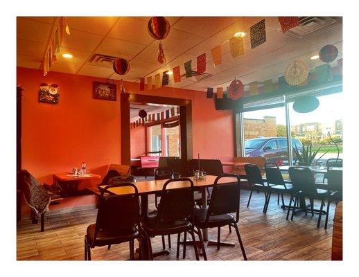 Inside Pueblo Viejo.712 Northwest Hwy,Mount Prospect, IL MexicanRestaurant on Little Strip Mall.Dine In Takeout Delivery.Cool!!