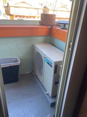 Split unit AC