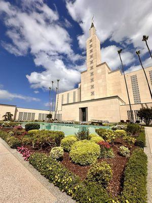 Los Angeles Temple Visitors Center