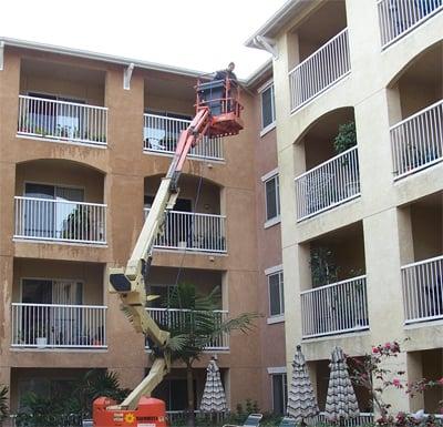 Window Cleaning in Los Angeles