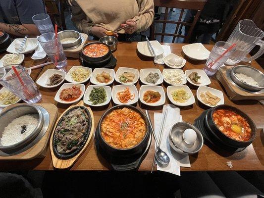 Soontofu entree with banchan