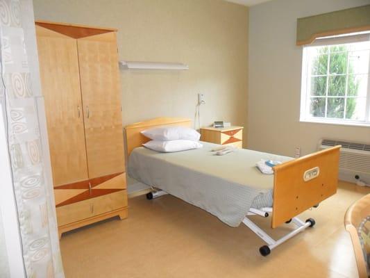 We offer both private and semi-private patient rooms