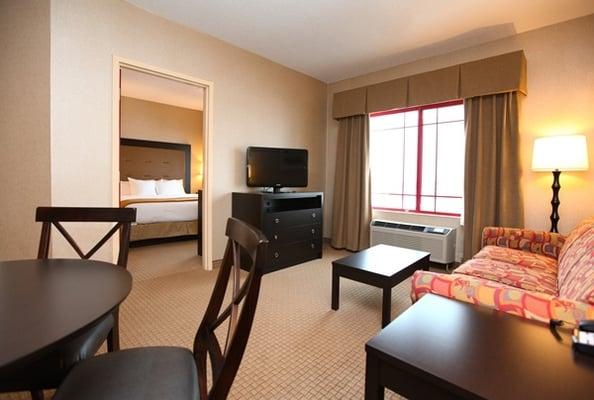 Holiday Inn Express & Suites Olathe North, an IHG Hotel