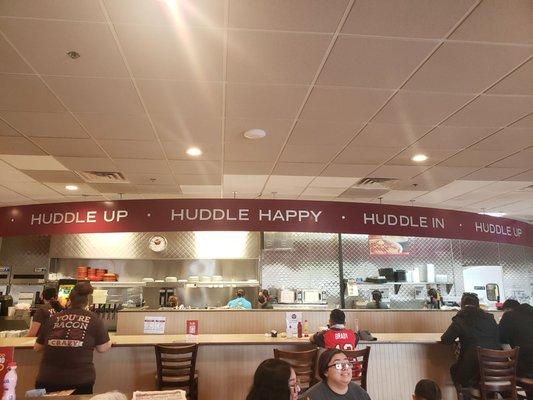 Wait line to eat, some customers are complaining about the state being open 100%, thank you huddle house 4 being safe.