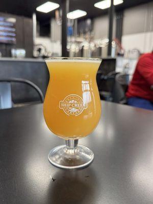 White kveik DDH hazy IPA