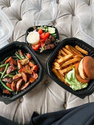 kid's veggie bowl // side salad // vegan chicken sandwich // pub chips